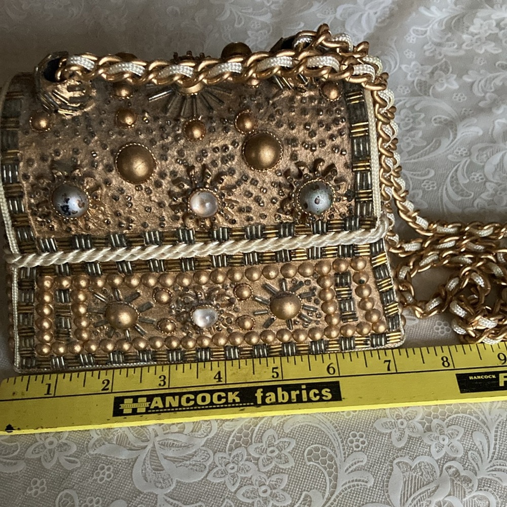 RARE vtg. MARY FRANCES treasurer chest purse w/gold lining, lift top.  $175 - Picture 8 of 9